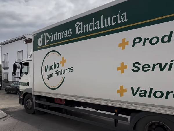 Red de tiendas de Pinturas Andalucía en Andalucía: más de 40 años de trayectoria y compromiso con el territorio