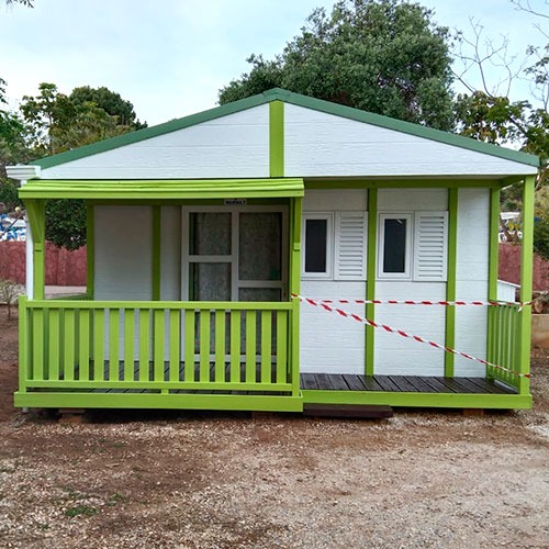 Cómo pintar un bungalow de madera con Esmalte Color al Agua Emucril H20