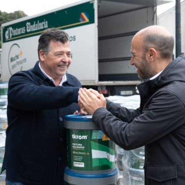 Pinturas Andalucía dona 8.000 litros de pintura TKROM